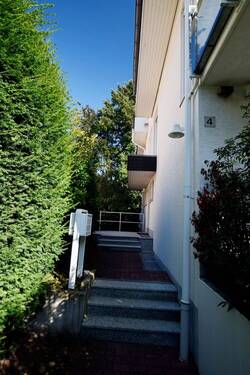 Au Zugang zur Whg_DSC0423.jpg - Etagenwohnung in Frankfurt am Main zum Kaufen