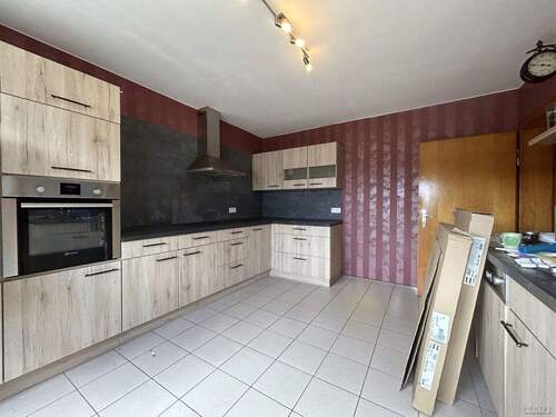 Küche EG - 7 Zimmer Mehrfamilienhaus, Wohnhaus in Mastershausen