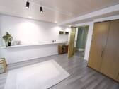 Vielseitiges Zimmer mit direktem Anschluss zum Bad - 
