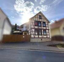 Fachwerkcharme mit Innenhof! - 55.000,00&nbsp;EUR Kaufpreis, ca.&nbsp; 150,00&nbsp;m&sup2;&nbsp;Wohnfl&auml;che in Hildebrandshausen (PLZ: 99976)
