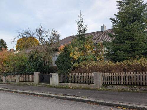 Anscht Straßenseite - 6 Zimmer Einfamilienhaus zum Kaufen in Tann