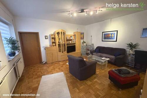 Wohnzimmer - 2 Zimmer Etagenwohnung in Kassel