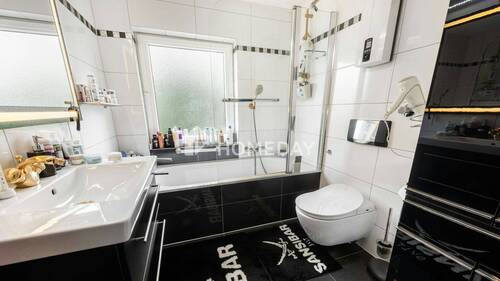 1. OG Badezimmer 2 - 
