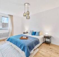 PROVISIONSFREI und sofort einziehen - Hochwertig renovierte 3,5-Zi Wohnung mit Balkon - Leonberg Höfingen