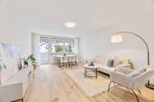 Wohnzimmer - 3 Zimmer Etagenwohnung zum Kaufen in Leonberg