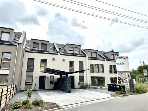 Ansicht Carport - Reihenmittelhaus mit 147,80 m² in Neukieritzsch zum Kaufen