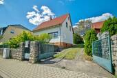 Grundstückseinfahrt - Einfamilienhaus mit 115,00 m² in Erfurt zum Kaufen