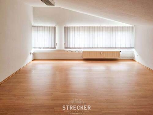 Büro im OG - 