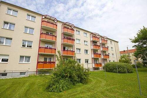 Bild 1 - In der Herrichtung! Schöne 3-Zimmerwohnung im Süden...