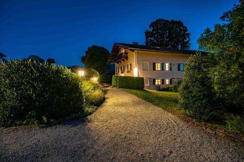 7 Ansicht Zuwegung nachts.jpeg - 