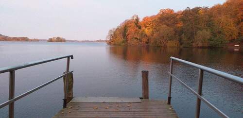 Badesteg vor dem Haus - 