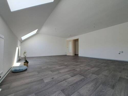 Wohnzimmer - 3 Zimmer Etagenwohnung zur Miete in Jahnsdorf/Erzgeb.