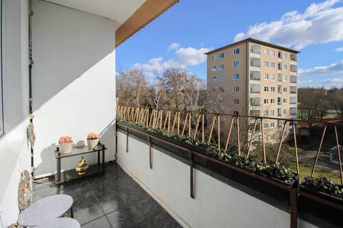 Balkon - 2 Zimmer Etagenwohnung zum Kaufen in Berlin