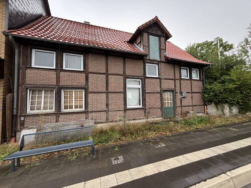 Hauseingang - 9 Zimmer Einfamilienhaus zum Kaufen in Ennigerloh
