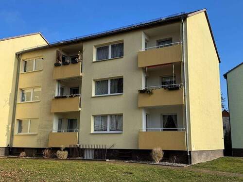 3172 Ansicht hinten (3) - Etagenwohnung mit 58,00 m&sup2; in Hessisch Oldendorf zum Kaufen