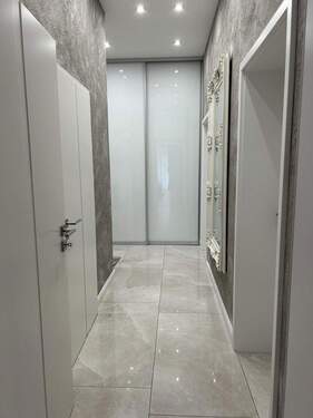 Flur aus Richtung Wohnzimmer - 