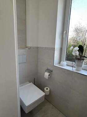 Gäste-WC - Etagenwohnung mit 106,30 m&sup2; in Oerlinghausen zum Kaufen