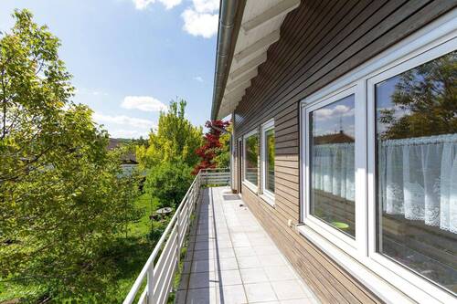 Bild 2 - 8 Zimmer Einfamilienhaus zum Kaufen in Nürtingen