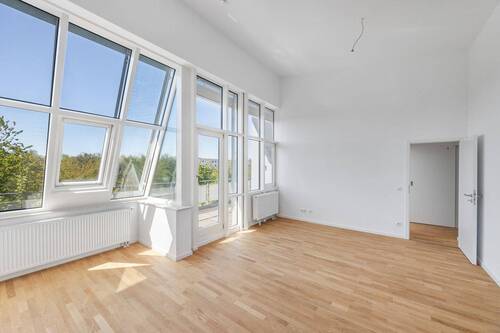 Große Fensterfront - 3 Zimmer Etagenwohnung in München / Riem