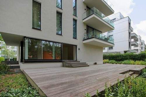 Terrasse mit Gartenzugang - 