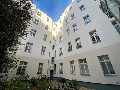 Hofansicht - Renovierter Altbau im Lieblingskiez Lietzensee - VERMIETET