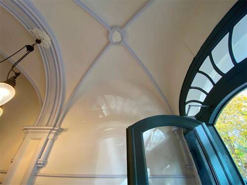 Detail Foyerdecke und Hauseing - 