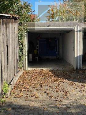 Garage - 