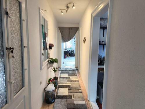 Flur (2.OG) - Etagenwohnung mit 133,70 m&sup2; in Memmingen zum Kaufen