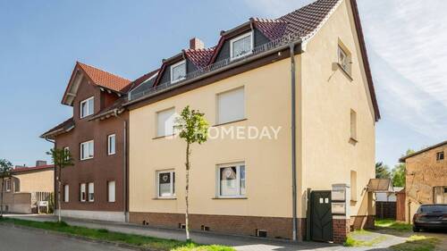 Außenansicht 1 - Solides Mehrfamilienhaus mit drei Einheiten und neuer Heiztechnik