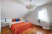 Schlafzimmer - 2 Zimmer Etagenwohnung zum Kaufen in Offenbach Bürgel