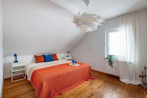 Schlafzimmer - 2 Zimmer Etagenwohnung zum Kaufen in Offenbach Bürgel