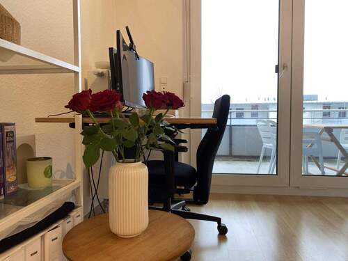 Schreibtischecke - 1 Zimmer Etagenwohnung zur Miete in Erlangen