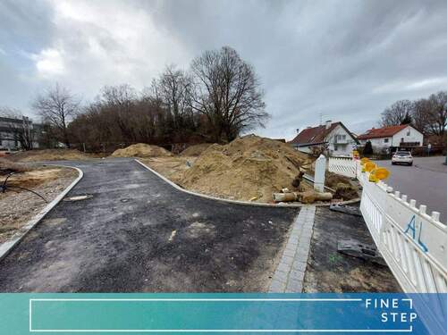 FINESTEP Immobilien GmbH - 3.391 m² - Attraktives Baugrundstück für 6 Doppelhaushälften und 3 Einfamilienhäusern