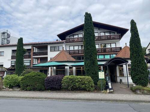 Außenansicht Vorderseite - Hotel, Pension, Gasthof zum Kaufen in Bad Soden-Salmünster