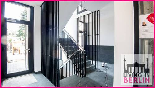 Hausflur - 2 Zimmer Etagenwohnung zur Miete in Berlin