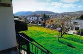 Blick vom unteren Balkon auf das Wohngebiet - 