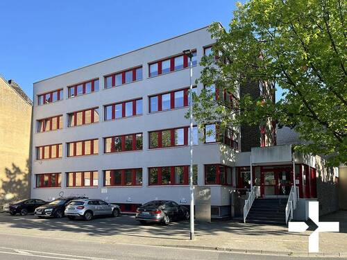 Strassenansicht - Selbst einziehen statt Mieten - attraktive Büroimmobilie in Mönchengladbach