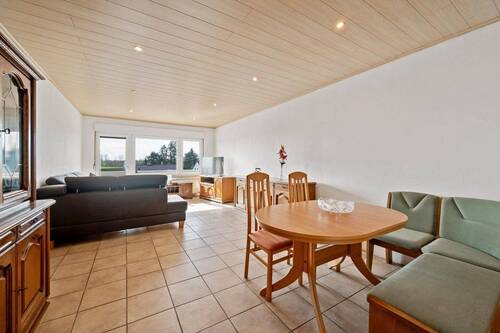 Wohnzimmer - 3 Zimmer Etagenwohnung zum Kaufen in Biblis