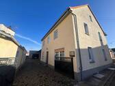 Hausansicht - Top-Gelegenheit! Ehemaliger Landwirtschaftlicher Betrieb mit Wohnhaus sucht neuen Besitzer!
