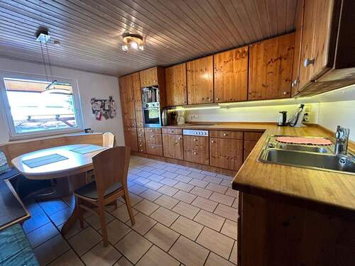 Vorderhaus - Küche im Erdgeschoss - 