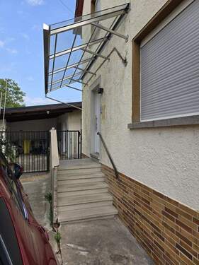 Aussentreppe - 6 Zimmer Einfamilienhaus in Saulheim