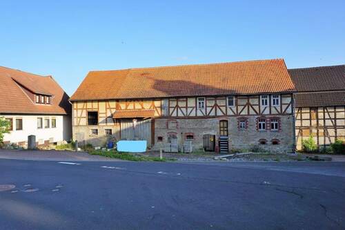 Hausansicht - ***Restbauernhof für Renovier in Knüllwald-Oberbeisheim zu verkaufen***