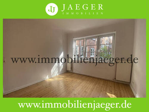 Haus Rückseite - Barmbek-Nord - Altbau von 1921 -freie Eigentumswohnung- Holzdielen - Hofgarten - Balkonanbau möglich