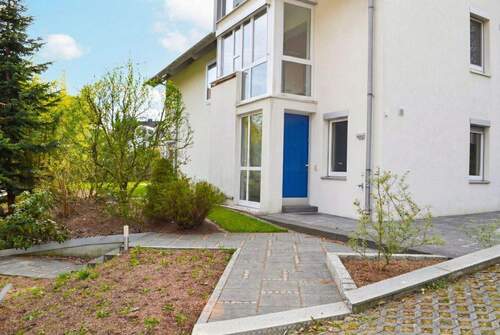 Eingangstüre - 2 Zimmer Etagenwohnung zur Miete in Goldbach