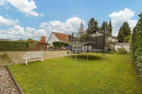 Großes Grundstück - 