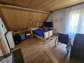 DG: Schlafzimmer, Ausgang Balkon - 