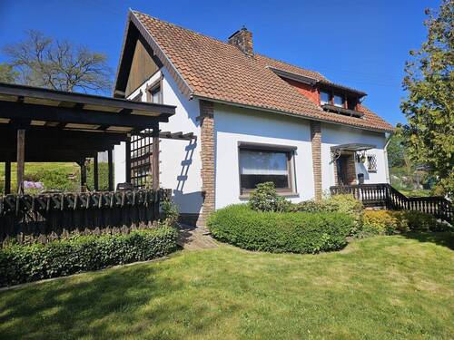 Freistehendes Einfamilienhaus - Einfamilienhaus mit 120,00 m&sup2; in Ottweiler zum Kaufen
