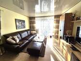 Wohnzimmer.jpg - 4 Zimmer Etagenwohnung zum Kaufen in Lohfelden