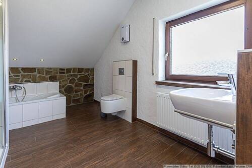 Badezimmer DG - 