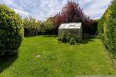 Gewächshaus im Garten - 